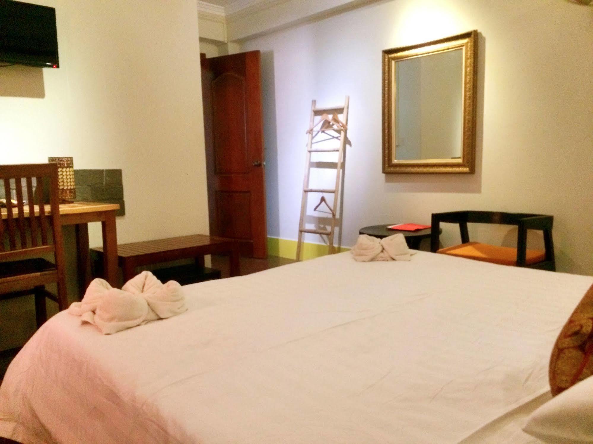 The Cashew Nut Villas Siem Reap Esterno foto