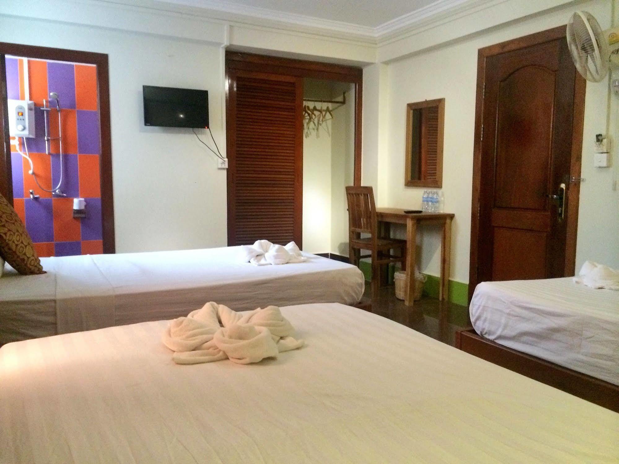 The Cashew Nut Villas Siem Reap Esterno foto
